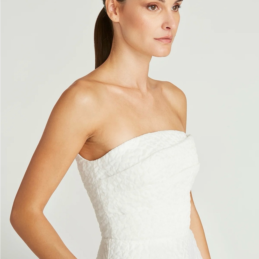 THEIA Elegant White Strapless Dress